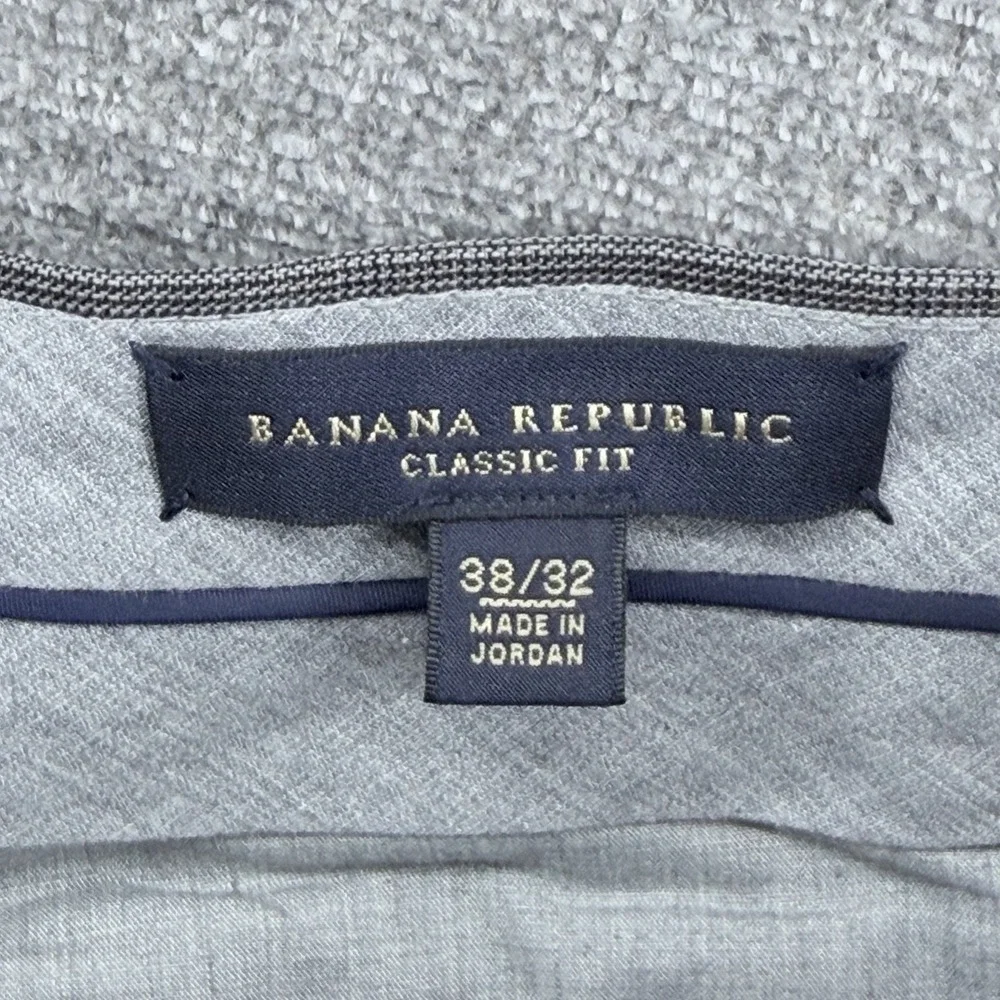 Banana Republic these banana